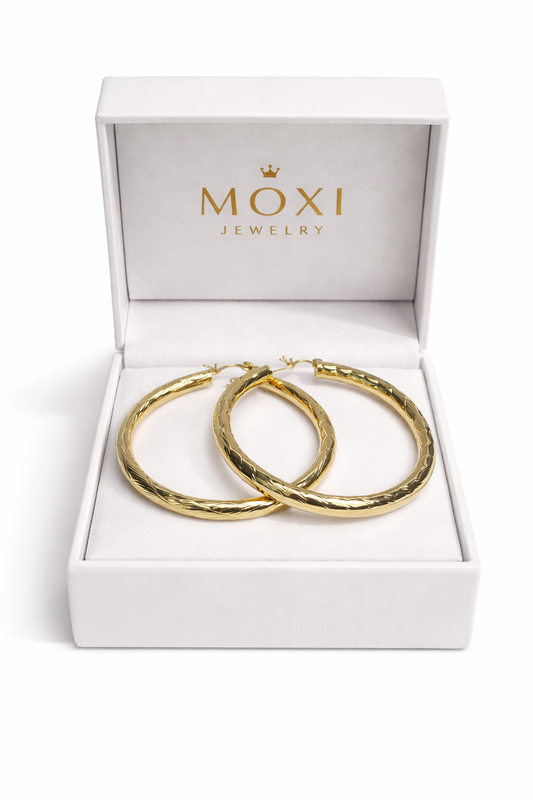 Moxi J Extra Large Hoop in Yellow Gold