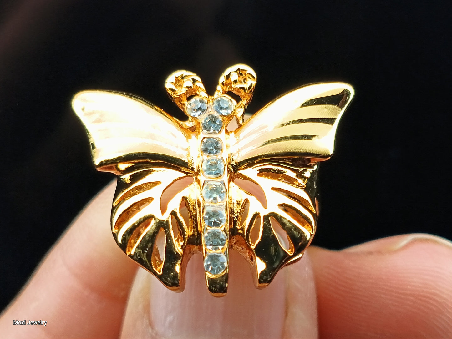 Oro Laminado Multi Stone Ring, Gold Filled Style Butterfly Design, with White Crystal, Polished, Golden Finish, 01.241.0017.08 (Size 8)